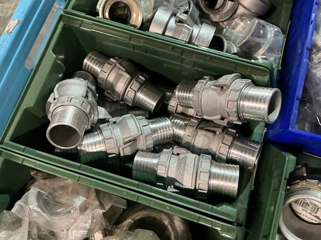 Partij aluminium slangenkoppelingen - afbeelding 7 van  10