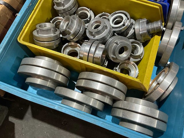 Partij aluminium slangkoppelingen - afbeelding 5 van  6
