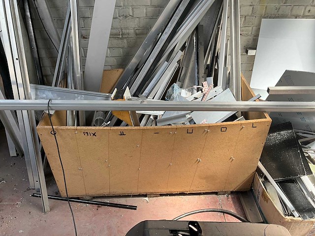 Partij aluminium - afbeelding 14 van  24