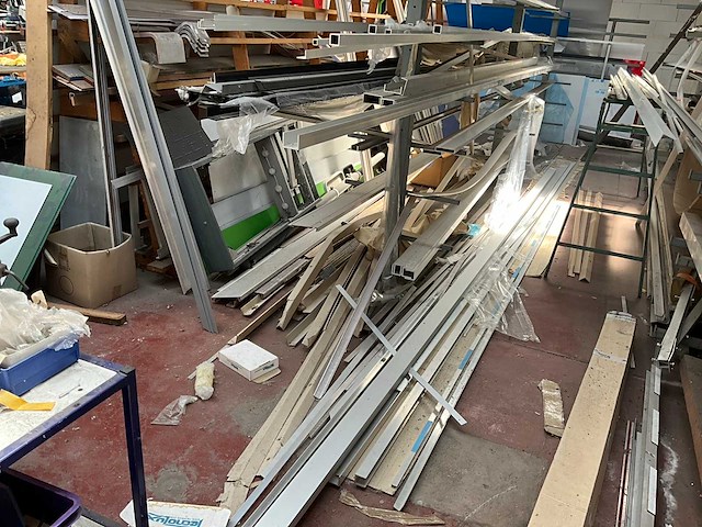 Partij aluminium - afbeelding 2 van  24