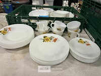 Partij arcopal servies - afbeelding 2 van  4