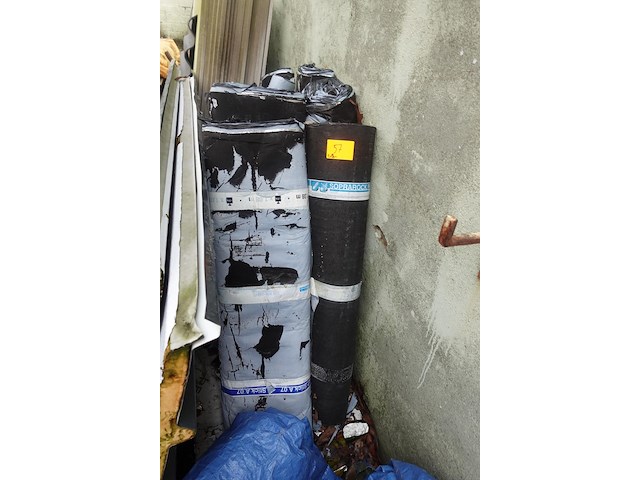 Partij asfalt - afbeelding 2 van  10