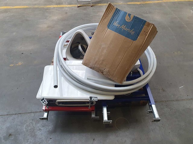 Partij assorti sanitair materiaal - afbeelding 3 van  6