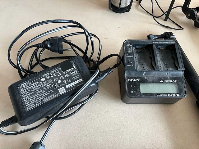 Partij audio en video toebehoren - afbeelding 15 van  24