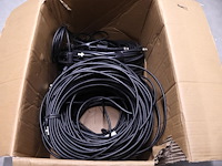 Partij audio kabels in doos - afbeelding 1 van  5