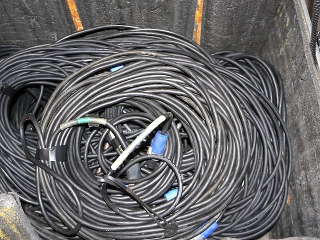 Partij audio kabels in koffer - afbeelding 4 van  7