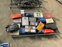 Partij auto benodigdheden - afbeelding 2 van  9