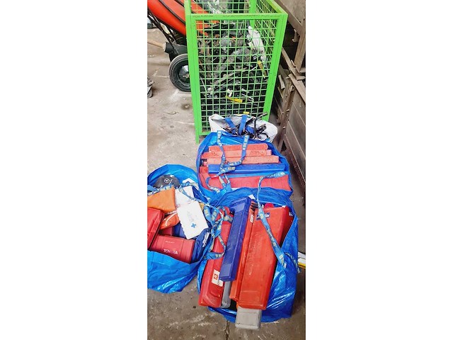 Partij auto benodigdheden - afbeelding 8 van  9