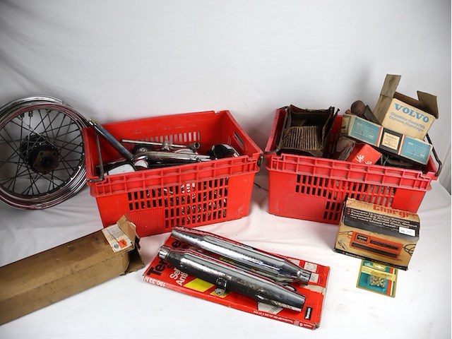 Partij auto & moto onderdelen - afbeelding 1 van  17