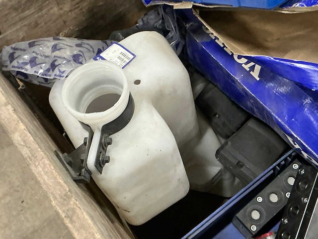 Partij auto-onderdelen voor volvo - afbeelding 5 van  6