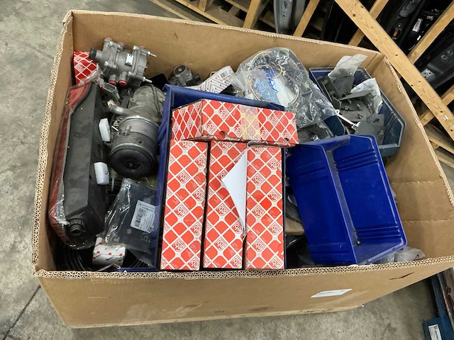 Partij auto-onderdelen voor volvo - afbeelding 7 van  7