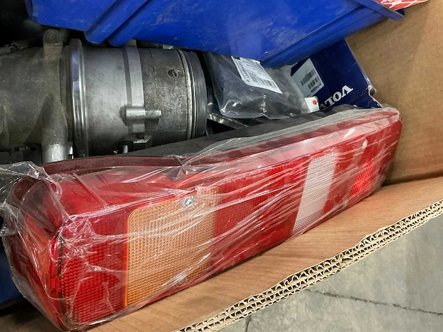 Partij auto-onderdelen voor volvo - afbeelding 5 van  7