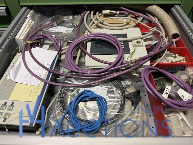 Partij automatiserings- en plc-componenten - afbeelding 2 van  96