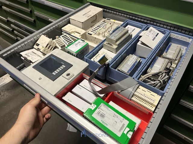 Partij automatiserings- en plc-componenten - afbeelding 27 van  96