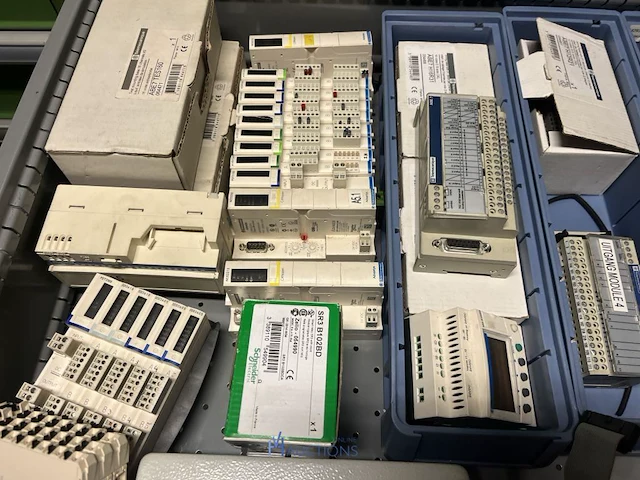 Partij automatiserings- en plc-componenten - afbeelding 29 van  96