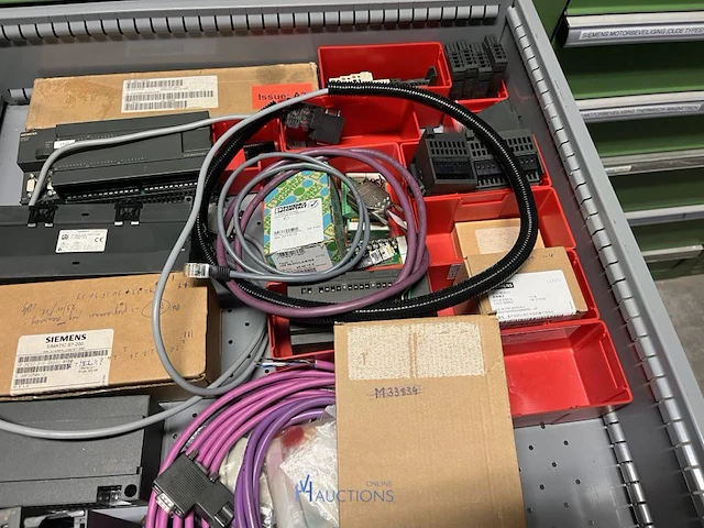Partij automatiserings- en plc-componenten - afbeelding 40 van  96