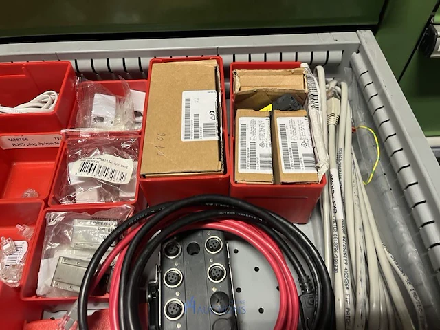 Partij automatiserings- en plc-componenten - afbeelding 60 van  96