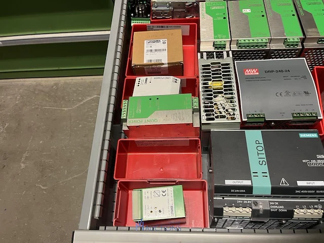 Partij automatiserings- en plc-componenten - afbeelding 69 van  96