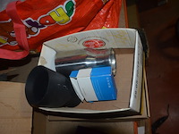 Partij autoonderdelen w.o. kappen, uitlaten, sturen, lampen, roosters, enz - afbeelding 7 van  40