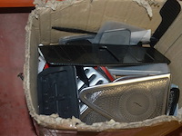 Partij autoonderdelen w.o. kappen, uitlaten, sturen, lampen, roosters, enz - afbeelding 18 van  40