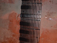 Partij autoonderdelen w.o. kappen, uitlaten, sturen, lampen, roosters, enz - afbeelding 20 van  40