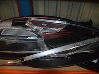 Partij autoonderdelen w.o. kappen, uitlaten, sturen, lampen, roosters, enz - afbeelding 31 van  40