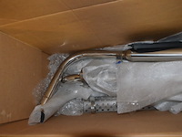 Partij autoonderdelen w.o. kappen, uitlaten, sturen, lampen, roosters, enz - afbeelding 23 van  40