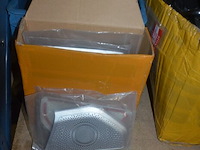 Partij autoonderdelen w.o. kappen, uitlaten, sturen, lampen, roosters, enz - afbeelding 37 van  40