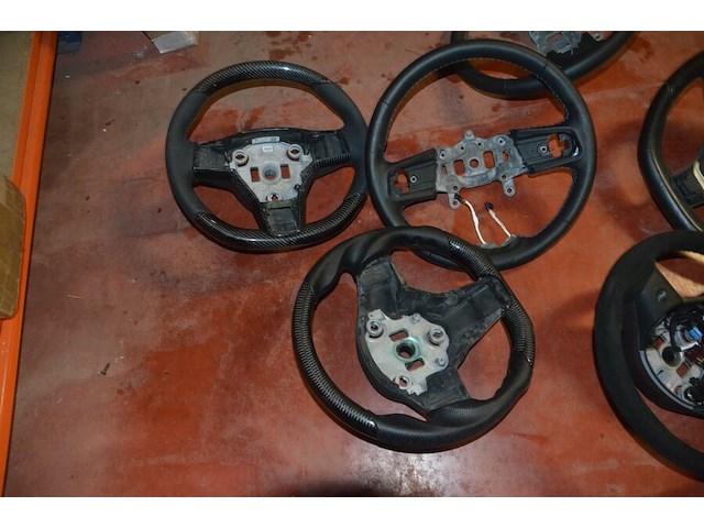 Partij autoonderdelen w.o. kappen, uitlaten, sturen, lampen, roosters, enz - afbeelding 40 van  40