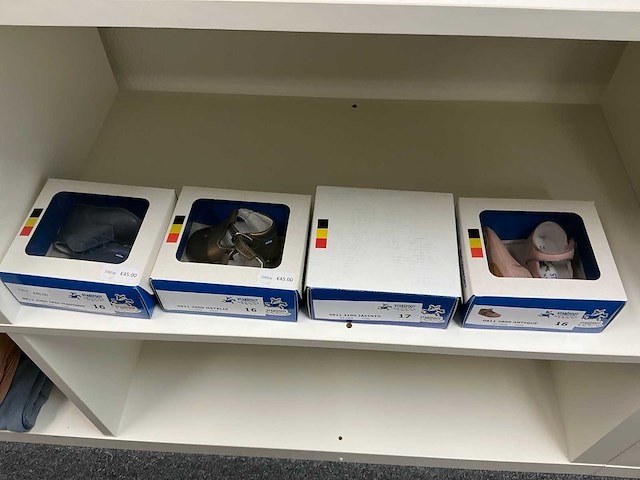 Partij baby accessoires - afbeelding 6 van  38