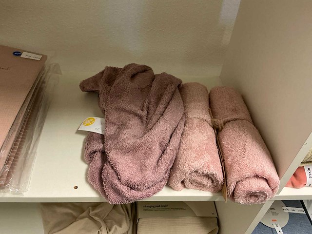 Partij baby accessoires - afbeelding 20 van  38