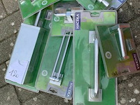 Partij badkameraccessoires - afbeelding 1 van  3