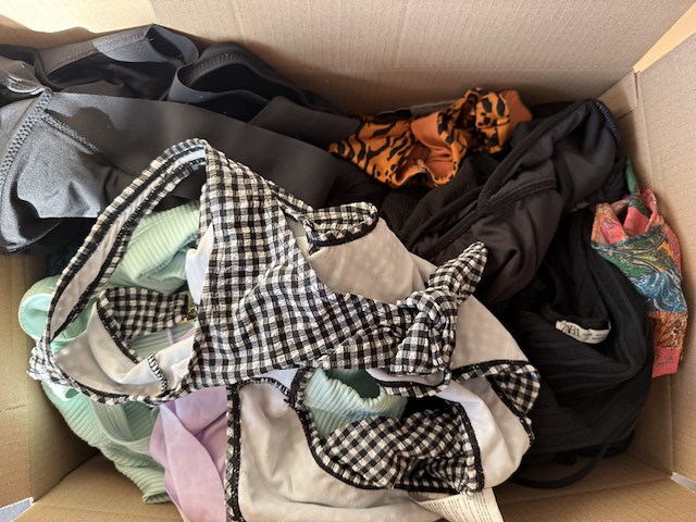 Partij badkledij - afbeelding 1 van  15