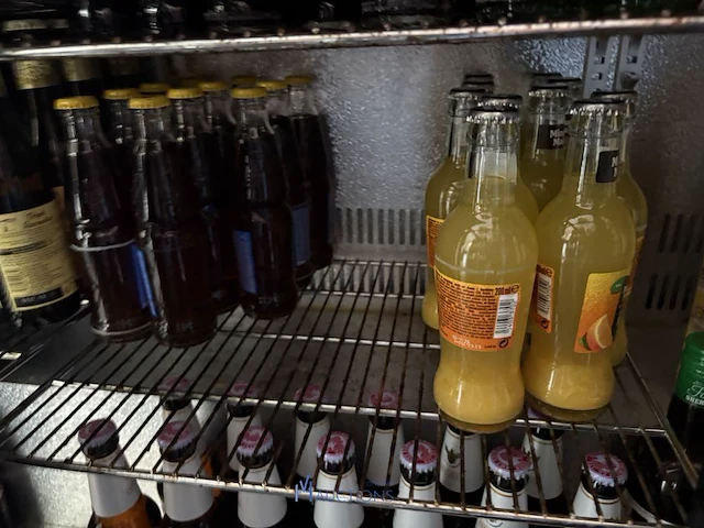 Partij bakken, leeggoed en dranken - afbeelding 7 van  18