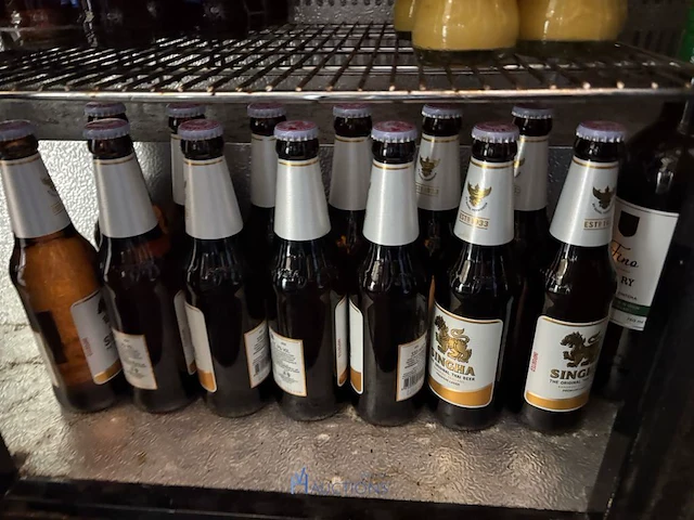 Partij bakken, leeggoed en dranken - afbeelding 8 van  18