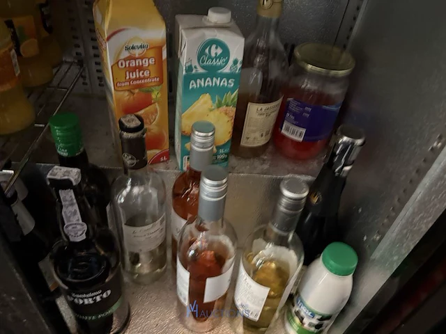 Partij bakken, leeggoed en dranken - afbeelding 10 van  18