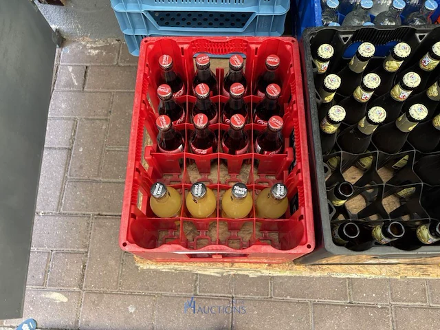Partij bakken, leeggoed en dranken - afbeelding 11 van  18