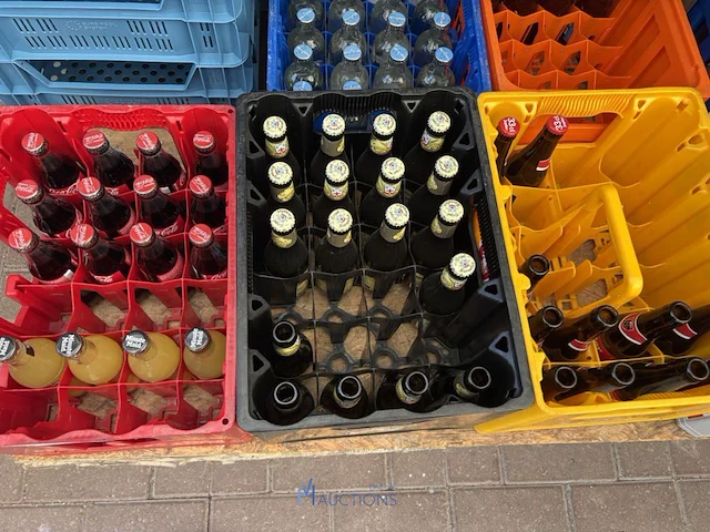 Partij bakken, leeggoed en dranken - afbeelding 12 van  18