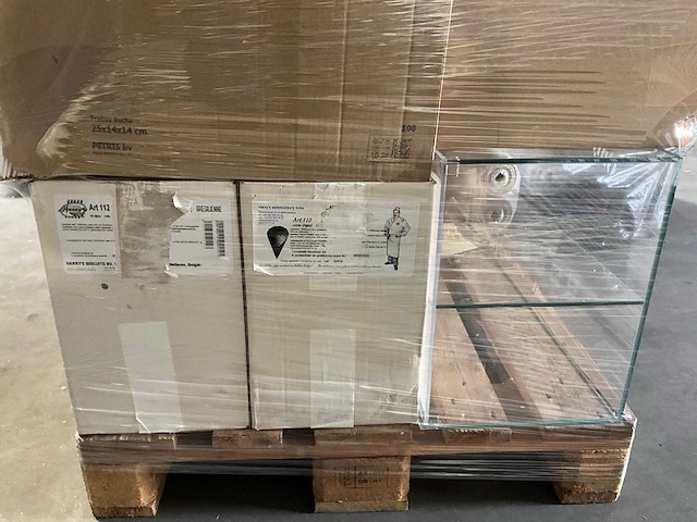 Partij bakkerij inventaris - afbeelding 9 van  25