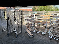 Partij bakkerij rekken + broodrekken + manden - afbeelding 4 van  8