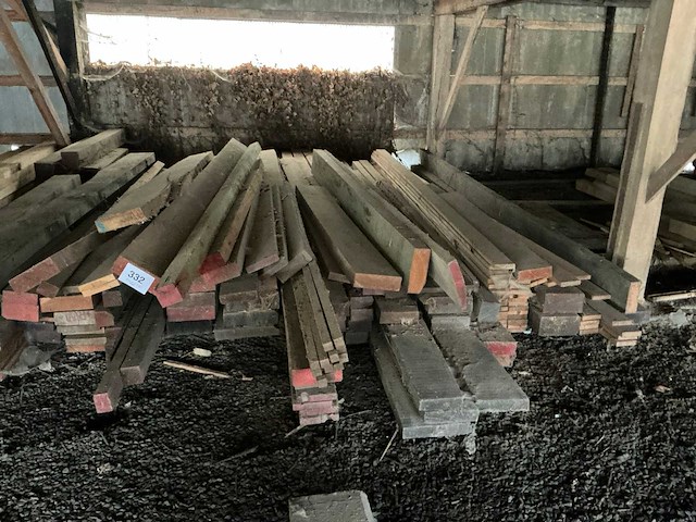 Partij balken en planken - afbeelding 3 van  3