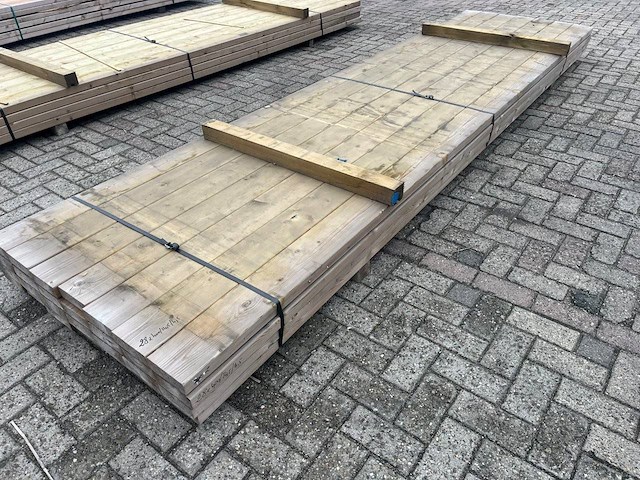 Partij balkhout 4000x145x45mm 28 stuks - afbeelding 1 van  1