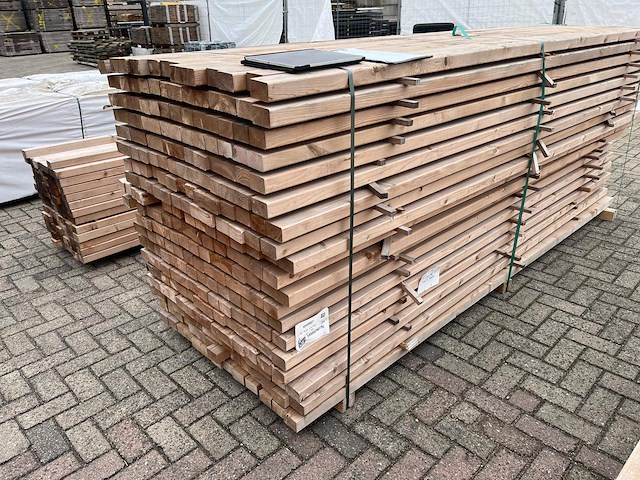 Partij balkhout 4000x50x70mm 195 stuks - afbeelding 1 van  1