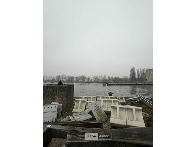 Partij ballastblokken - afbeelding 1 van  8