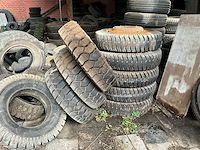 Partij banden (17x) - afbeelding 2 van  6