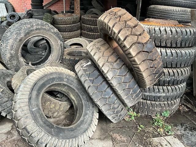 Partij banden (17x) - afbeelding 4 van  6