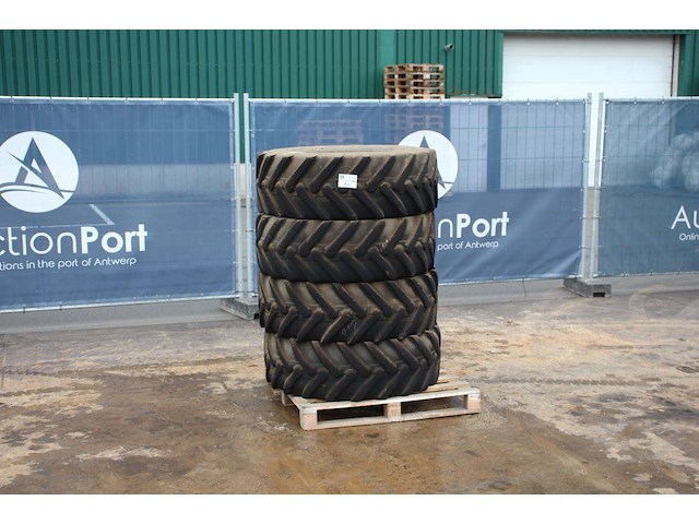 Partij banden bfgoodrich 400/80-24 - afbeelding 1 van  1