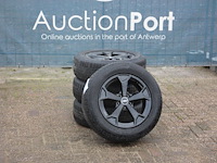 Partij banden continental 215/65 r 17 met velg audi 4 stuks (marge) - afbeelding 1 van  1