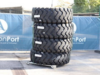 Partij banden forcestone 23.5-25-24pr 4stuks nieuw - afbeelding 1 van  1