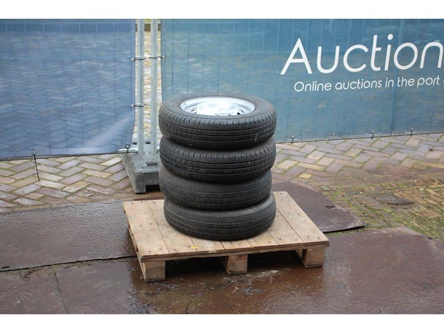 Partij banden linglong radial r701 155/80r13 (marge) - afbeelding 1 van  1